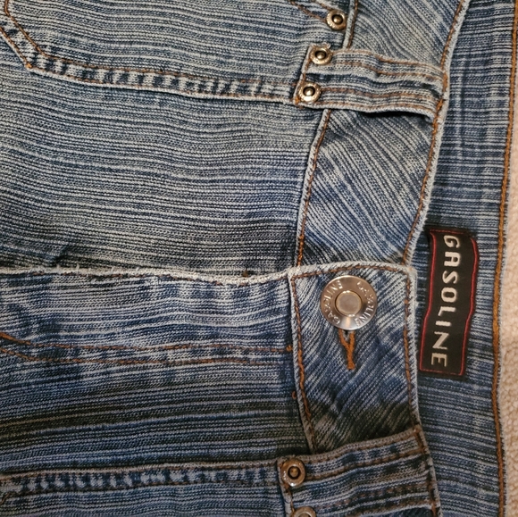 Gasoline Jeans- Capris (Quarter Length) - Picture 2 of 5